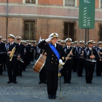 Foto Nicoloro G.   10/05/2015  Ravenna    Diciannovesimo raduno nazionale dei Marinai d' Italia. nella foto la banda della Marina Militare diretta dal maestro tenente di vascello Gianluca Cantarini.