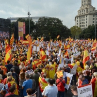 Foto Nicoloro G.   12/10/2017    Barcellona     Manifestazione con corteo degli unionisti per l' unita' della Spagna contro il progetto dell' indipendenza della Catalogna. nella foto la piazza Catalanuya gremita di manifestanti.