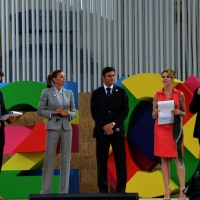 Foto Nicoloro G.   01/05/2015  Milano   Al via l' Expo Milano 2015, l' Esposizione Internazionale che l'Italia ospiterà dal primo Maggio al 31 Ottobre 2015. nella foto sul palco il prologo con la presentazione di tre Ambasciatori di Expo da sinistra il presentatore Marco Maccarini, Martina Colombari, Javier Zanetti, l' attrice Claudia Gerini, qui in veste di presentatrice, e il pluristellato chef Massimo Bottura.