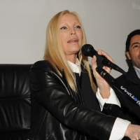 Foto Nicoloro G. 24/11/2011 Milano Per il ciclo ” Cultura Milano ” incontro con la cantante Patty Pravo sul tema ” La Musica. Ieri e oggi “. nella foto Patty Pravo