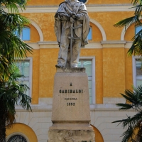 Foto Nicoloro G.  02/06/2014  Ravenna    Nella giornata della Festa della Repubblica si è svolta la commemorazione dell' anniversario della morte di Giuseppe Garibaldi, avvenuta a Caprera proprio il 2 giugno 1882. nella foto il monumento all' Eroe dei due Mondi.