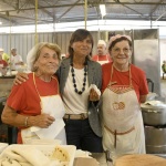 Foto Nicoloro G.   04/09/2023   Ravenna   Festa Nazionale dell' Unita'.  nella foto Debora Serracchiani saluta i volontari nelle cucine della Festa.