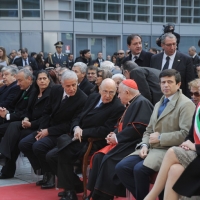 Foto Nicoloro G. 21/03/2011 Milano Inaugurazione alla presenza del Capo dello Stato della nuova sede della Regione Lombardia. nella foto Giorgio Napolitano e Dionigi Tettamanzi con le altre autorità