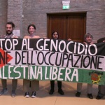 Foto Nicoloro G.   28/05/2024   Ravenna   Incontro-dibattito sul tema ' Insieme per la Pace '. nella foto partecipanti all' incontro con striscione pro Palestina.