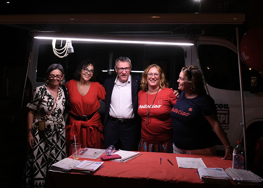 Foto Nicoloro G.   03/09/2024   Ravenna   Festa provinciale dell' Unita'. nella foto Maurizio Landini segratario generale CGIL visita lo stand della CGIL.