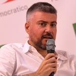 Foto Nicoloro G.   30/08/2024   Ravenna   Serata inaugurale della Festa dell\' Unita\'che apre la serie dei dibattiti con un intervista al sindaco uscente Michele de Pascale candidato per il PD al governo dell\' Emilia-Romagna. nella foto Valerio Baroncini vicedirettore del Resto del Carlino.