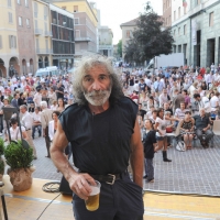 Foto Nicoloro G.   05/06/2010  Cremona  Primo Festival TRA Letteratura e Musica " Le corde dell ' anima " . nella foto Mauro Corona