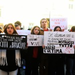 Foto Nicoloro G.   23/11/2024   Ravenna   In occasione della giornata internazionale per l' eliminazione della violenza contro le donne si e' svolto un corteo che ha attraversato le vie della citta. nella foto manifestanti lungo il corteo.