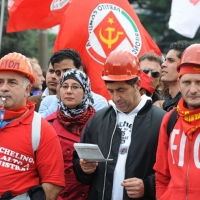 Foto Nicoloro G.  16/10/2010 Roma  Manifestazione nazionale Fiom-CGIL con cortei e comizio finale in piazza San Giovanni. nella foto Manifestanti del corteo del nord-Italia