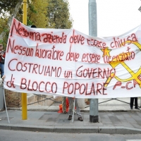 Foto Nicoloro G.  16/10/2010 Roma  Manifestazione nazionale Fiom-CGIL con cortei e comizio finale in piazza San Giovanni. nella foto Una grande striscione