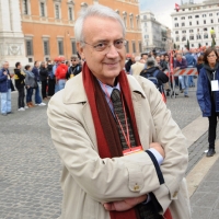 Foto Nicoloro G.  16/10/2010 Roma  Manifestazione nazionale Fiom-CGIL con cortei e comizio finale in piazza San Giovanni. nella foto Paolo Flores d' Arcais