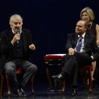 Foto Nicoloro G.  29/11/2015   Ravenna   44° edizione del Premio Guidarello per il Giornalismo d' Autore organizzato da Confindustria Ravenna. nella foto l' attore Gigi Proietti, premiato per la sezione radio/televisione, e Bruno Vespa che ha condotto la serata.