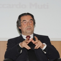 Foto Nicoloro G. 17/01/2011 Milano Presentazione del libro \" Prima la musica, poi le parole \", autobiografia del maestro Riccardo Muti. nella foto Riccardo Muti