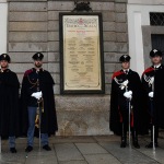 Foto Nicoloro G,   07/12/2024   Milano   Tradizionale Prima della Scala che apre la stagione lirica 2024-2025. nella foto picchetti d\' onore davanti alla Scala.