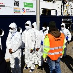 Foto Nicoloro G.   02/03/2025   Ravenna   E' approdata nel porto di Ravenna la nave ong Humanity 1 con a bordo 71 migranti quasi tutti provenienti dall' Eritrea e dall' Etiopia. 20 sono i minori non accompagnati e molte le donne tra le quali una con un bimbo di 5 anni. nella foto un momento dello sbarco.