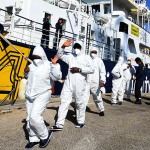 Foto Nicoloro G.   02/03/2025   Ravenna   E' approdata nel porto di Ravenna la nave ong Humanity 1 con a bordo 71 migranti quasi tutti provenienti dall' Eritrea e dall' Etiopia. 20 sono i minori non accompagnati e molte le donne tra le quali una con un bimbo di 5 anni. nella foto un momento dello sbarco.