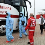 Foto Nicoloro G.   10/04/2024    Ravenna   E' approdata alla banchina di Marina di Ravenna la nave Ong Life Support con a bordo 200 migranti, dei quali 167 sono uomini, 15 sono donne e 18 minori di cui 8 non accompagnati. I paesi di provenienza dei migranti sono il Bangladesh, la Siria, il Pakistan, l'  Eritrea, l' Egitto e il Ghana. nella foto lo sbarco di alcuni migranti che verranno accompagnati in una struttura per l' identificazione e una visita medica accurata.