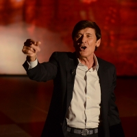 Foto Nicoloro G.   01/11/2015  Milano   Trasmissione televisiva su Rai 3 ' Che tempo che fa '. nella foto il cantante Gianni Morandi.