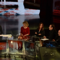 Foto Nicoloro G.   17/10/2015  Milano    Trasmissione televisiva su Rai 3 ' Che fuori tempo che fa '. nella foto da sinistra Fabio Fazio, Margherita Buy, Maria Sole Tognazzi, Nino Frassica e Massimo Gramellini.